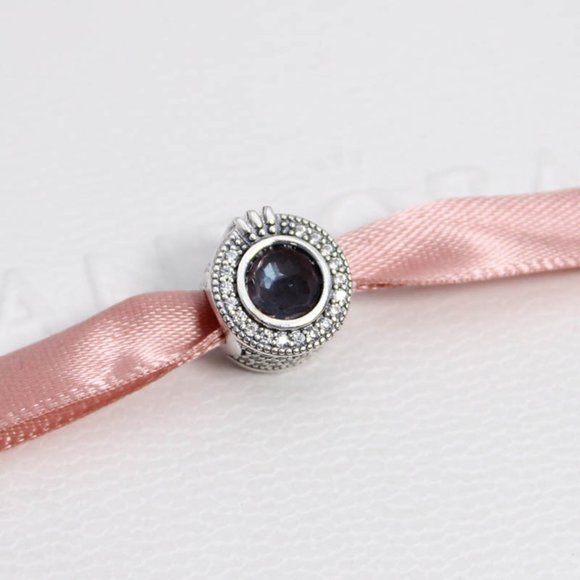 Pandora Sparkling Blue Crown O charm - Picture 3 of 7